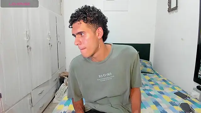 Jean And PaulXL online show from March 4, 10:17 pm