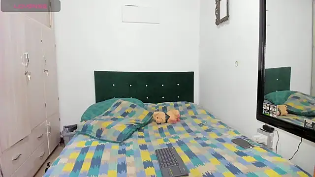 Jean And PaulXL online show from March 29, 11:17 pm