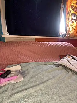 Melissa-Schneider online show from April 10, 11:28 am