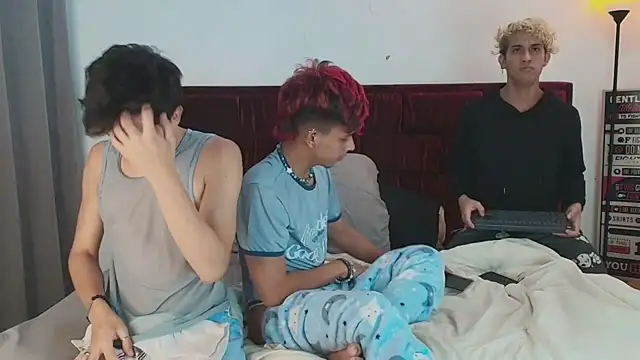 Bryan Santos z online show from April 19, 1:39 am