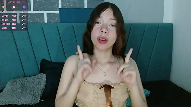 Sweet kitty 05 online show from March 15, 11:45 pm