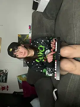notmyfrogbro online show from March 6, 4:40 am