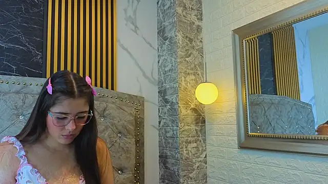 ElisVega online show from March 23, 6:52 pm