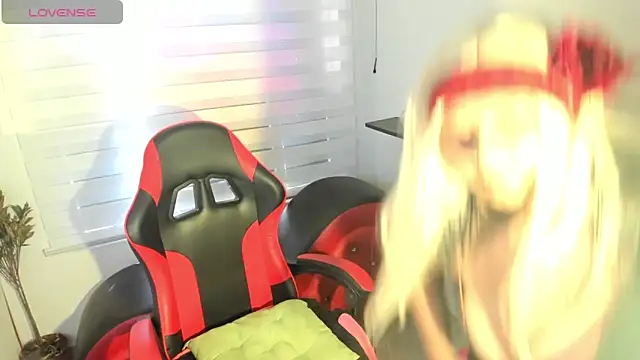 Agatha Marin online show from April 14, 8:03 pm