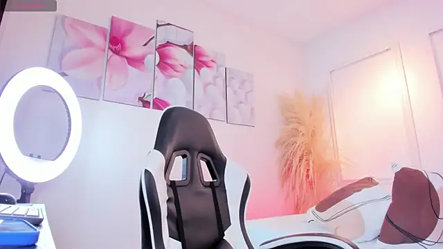 Tommy valverde online show from April 8, 6:42 pm