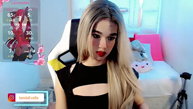 Sophiaa doll  online show from March 26, 3:27 am