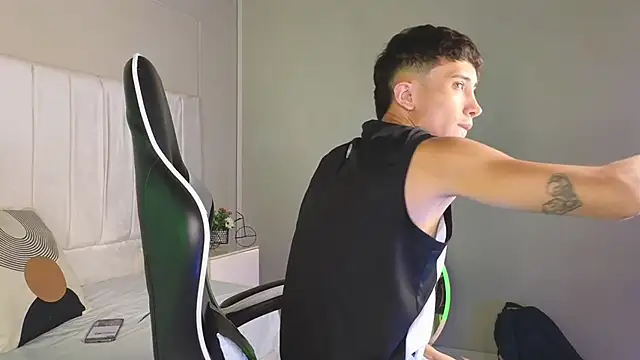 Rome cortes online show from April 22, 8:37 pm