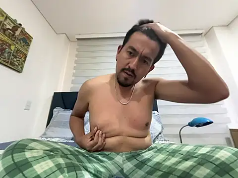 baby026- online show from March 6, 9:54 pm