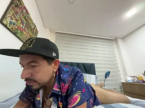 baby026- online show from March 5, 8:05 pm