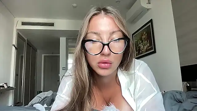 Kit kata online show from March 24, 2:44 am