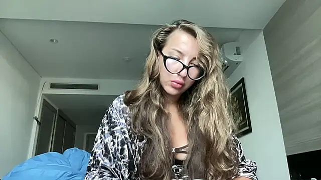 Kit kata online show from April 18, 11:49 pm