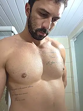 Snapshot of Locasso123 chatting on June 4, 4:17 am Locasso123 online show from June 4, 4:17 am