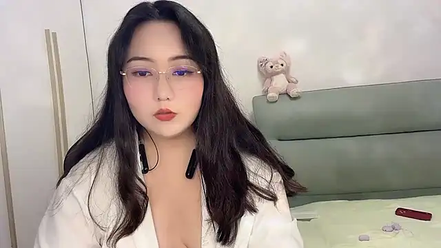 Susu-36E online show from May 11, 2:45 pm
