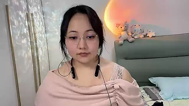 Susu-36E online show from June 17, 2:05 pm