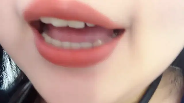 Susu-36E online show from April 18, 7:44 am