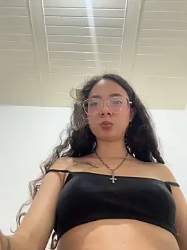 Aliciaa-petite online show from May 11, 10:27 am