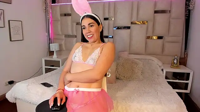 Hanna klover online show from March 7, 3:35 am