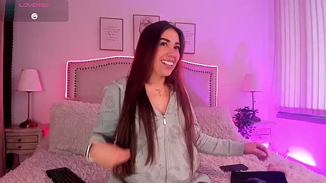 Hanna klover online show from June 24, 9:34 pm