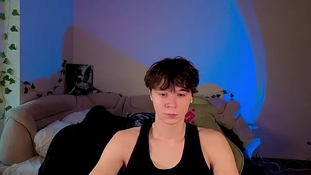 AnthonyCuutie online show from March 5, 5:59 am