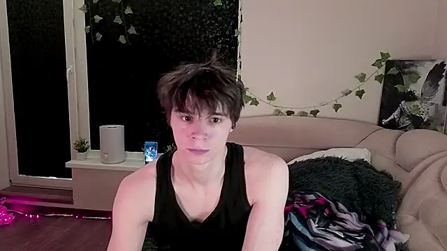 AnthonyCuutie online show from March 27, 8:22 am