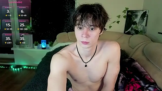 AnthonyCuutie online show from March 23, 1:33 pm