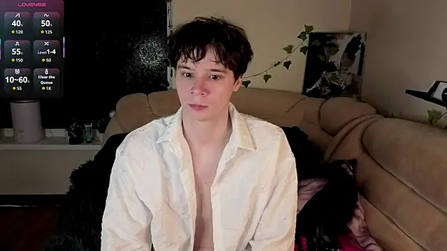 AnthonyCuutie online show from April 4, 4:52 am