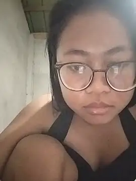 Snapshot of angelpinay44 chatting on July 3, 3:29 pm angelpinay44 online show from July 3, 3:29 pm