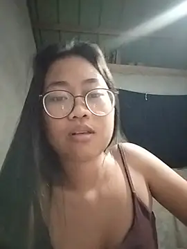 Snapshot of angelpinay44 chatting on July 19, 3:20 pm angelpinay44 online show from July 19, 3:20 pm
