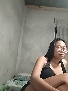 Snapshot of angelpinay44 chatting on July 7, 3:59 pm angelpinay44 online show from July 7, 3:59 pm