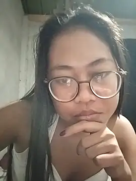 Snapshot of angelpinay44 chatting on July 22, 3:25 pm angelpinay44 online show from July 22, 3:25 pm