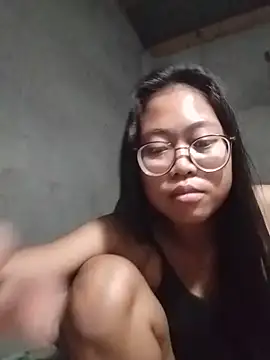 Snapshot of angelpinay44 chatting on June 9, 3:24 pm angelpinay44 online show from June 9, 3:24 pm