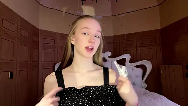 Anika Socutehe online show from March 10, 7:12 am