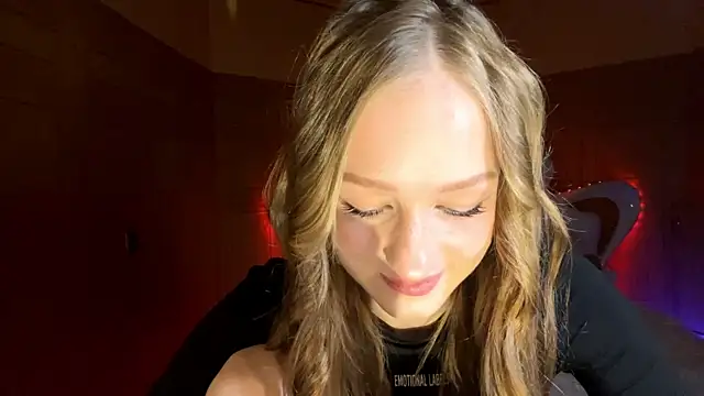 Anika Socutehe online show from April 15, 7:51 pm