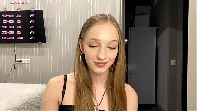 Anika Socutehe online show from May 23, 8:08 pm