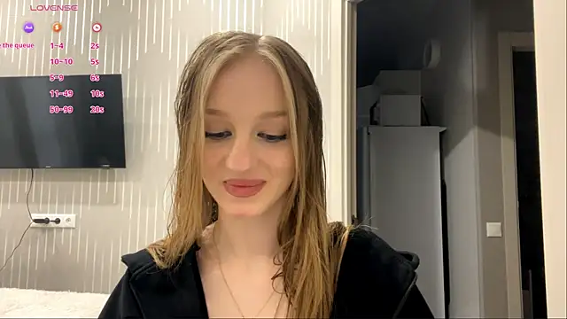 Snapshot of Anika_Socutehe chatting on June 7, 3:06 pm Anika Socutehe online show from June 7, 3:06 pm