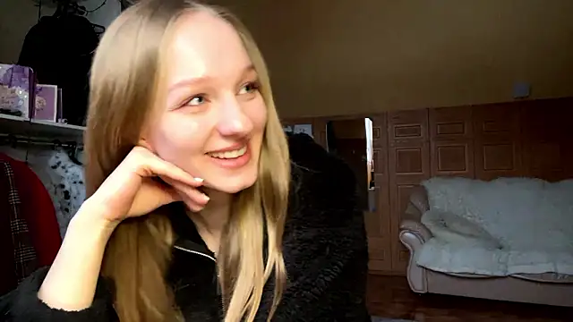 Anika Socutehe online show from March 2, 1:40 pm