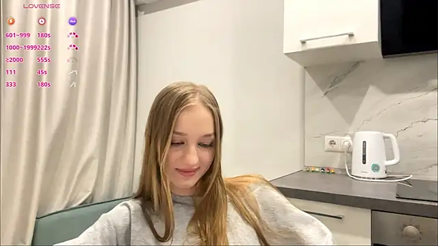 Snapshot of Anika_Socutehe chatting on June 14, 8:54 pm Anika Socutehe online show from June 14, 8:54 pm