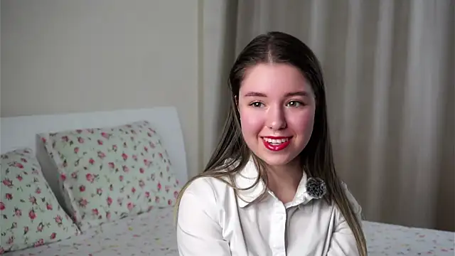 Snapshot of SmoggyWeek chatting on March 2, 12:01 pm SmoggyWeek online show from March 2, 12:01 pm