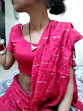 MAYA BED GIRL online show from March 13, 7:35 am