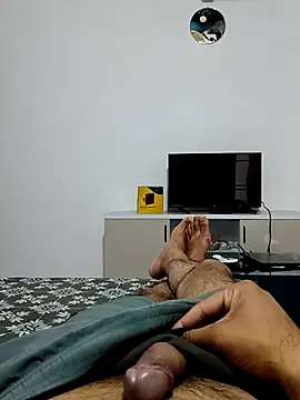 shybullggn online show from May 8, 12:20 pm
