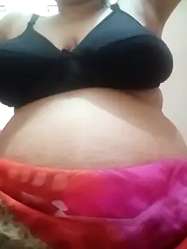 Snapshot of Ara_mery1 chatting on May 4, 4:54 pm Ara mery1 online show from May 4, 4:54 pm
