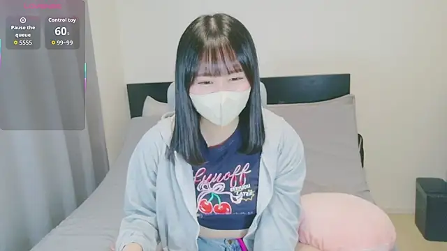 papikochan45 online show from April 5, 8:10 am