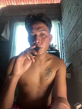 Snapshot of urexotic_cock chatting on March 1, 2:22 am urexotic cock online show from March 1, 2:22 am