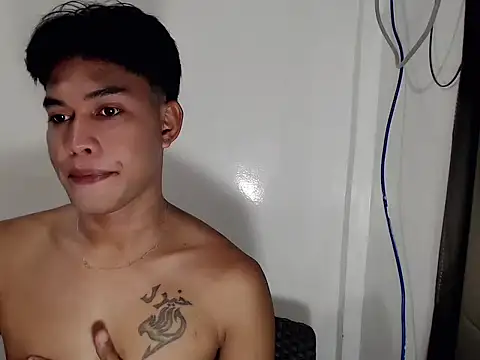 Snapshot of urexotic_cock chatting on March 3, 5:47 am urexotic cock online show from March 3, 5:47 am