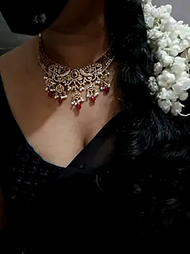 Snapshot of AnushaTelugu chatting on July 8, 5:57 pm AnushaTelugu online show from July 8, 5:57 pm