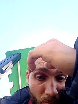 Snapshot of ILovpvsZy chatting on February 28, 1:11 pm ILovpvsZy online show from February 28, 1:11 pm