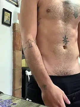 tuttoincognito online show from March 8, 12:52 pm