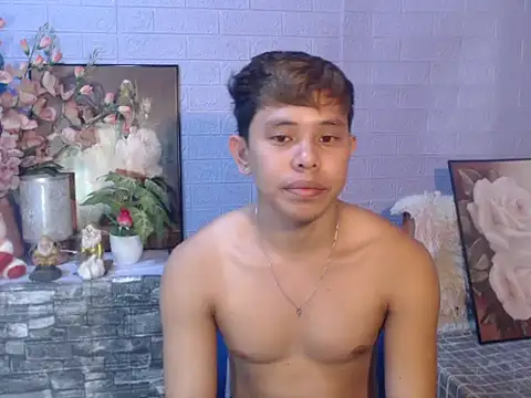 Baby Maxxx online show from May 13, 10:33 am