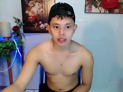 Snapshot of Baby_Maxxx chatting on June 27, 9:04 am Baby Maxxx online show from June 27, 9:04 am