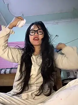 Leeeeiu online show from March 22, 3:13 pm